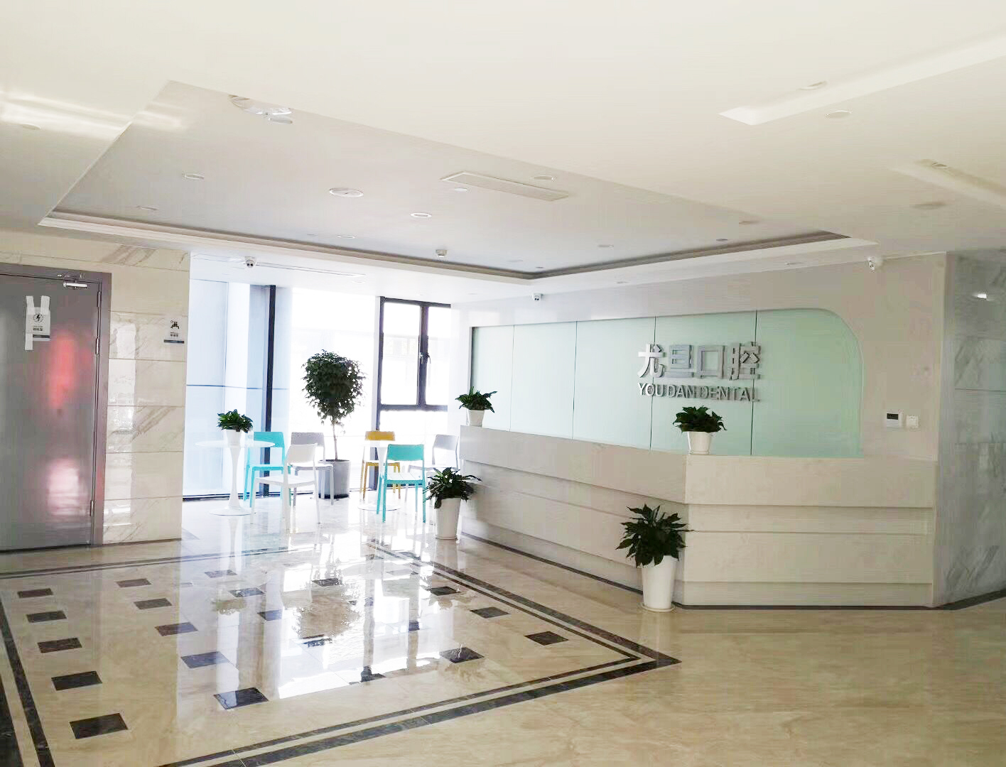 上海尤旦口腔醫(yī)院中央空調(diào)安裝